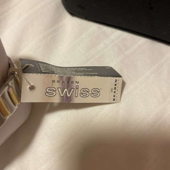 SKAGEN DENMARK WATCH. NEW IN BOX - Picture 4 of 9